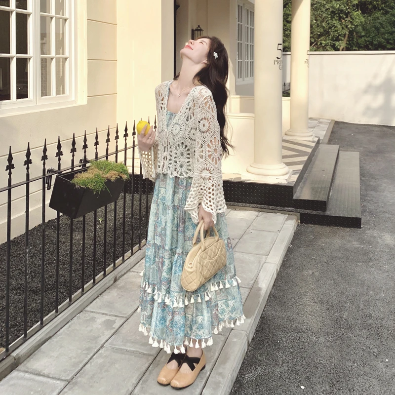 度假旅游穿搭连衣裙套装女2025春季新款镂空针织开衫吊带裙两件套