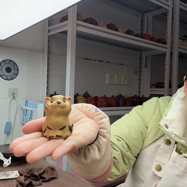 茶案段泥老虎茶宠