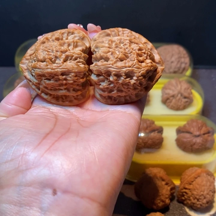 吊坠文玩核桃三角白44