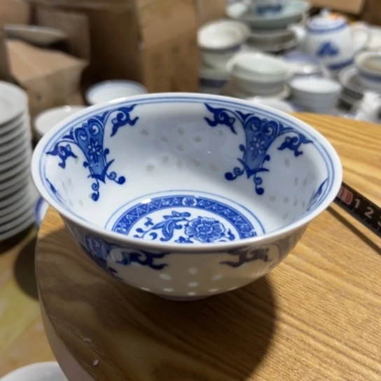 青花玲珑5寸蝶恋花饭碗