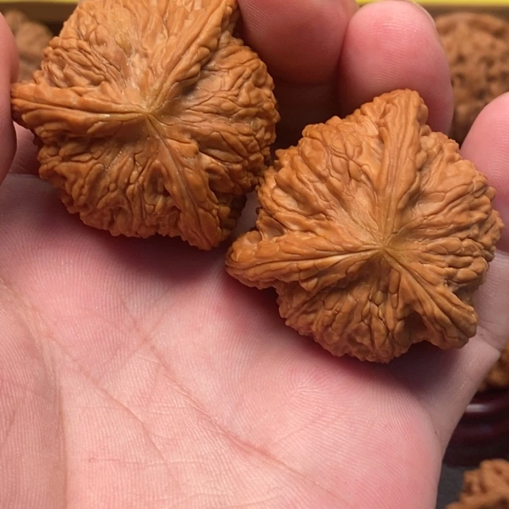 山***！核桃手串/手链三棱