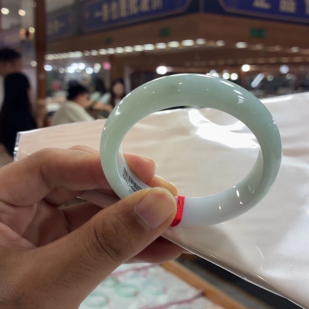翡翠未镶嵌手镯手镯