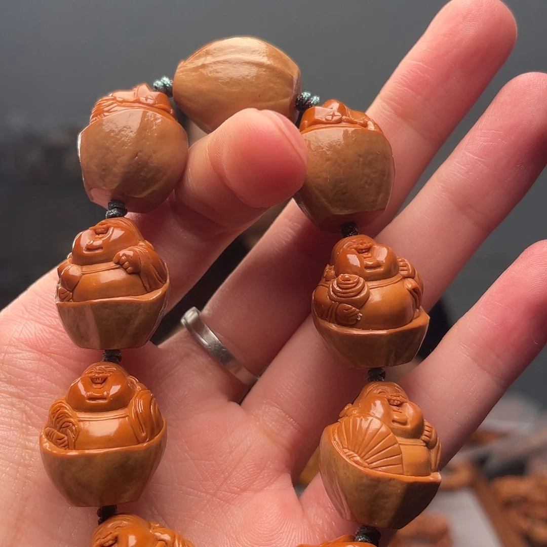 橄榄核手串包衣海派财神