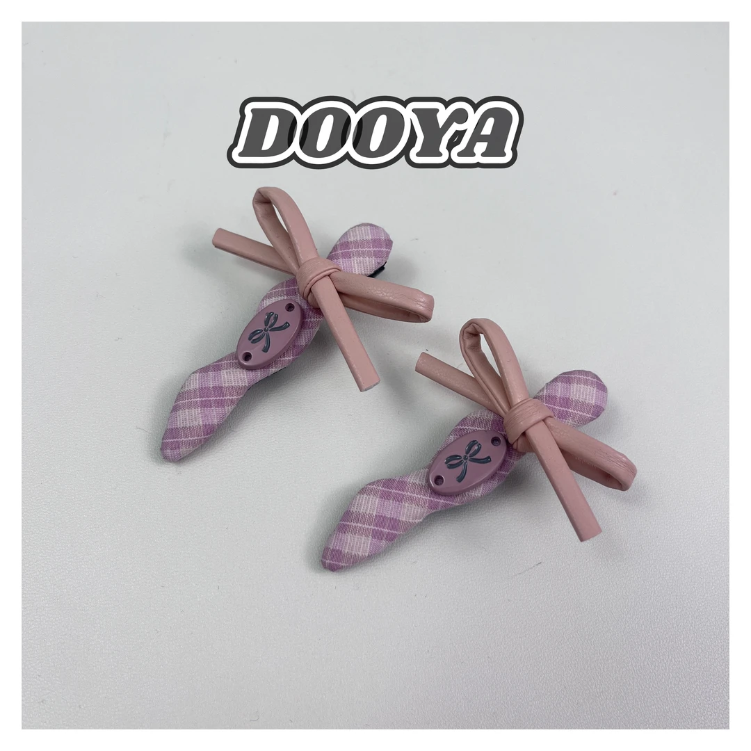 芽怼怼 韩国甜美蝴蝶结粉格子布艺不规则压夹 03844