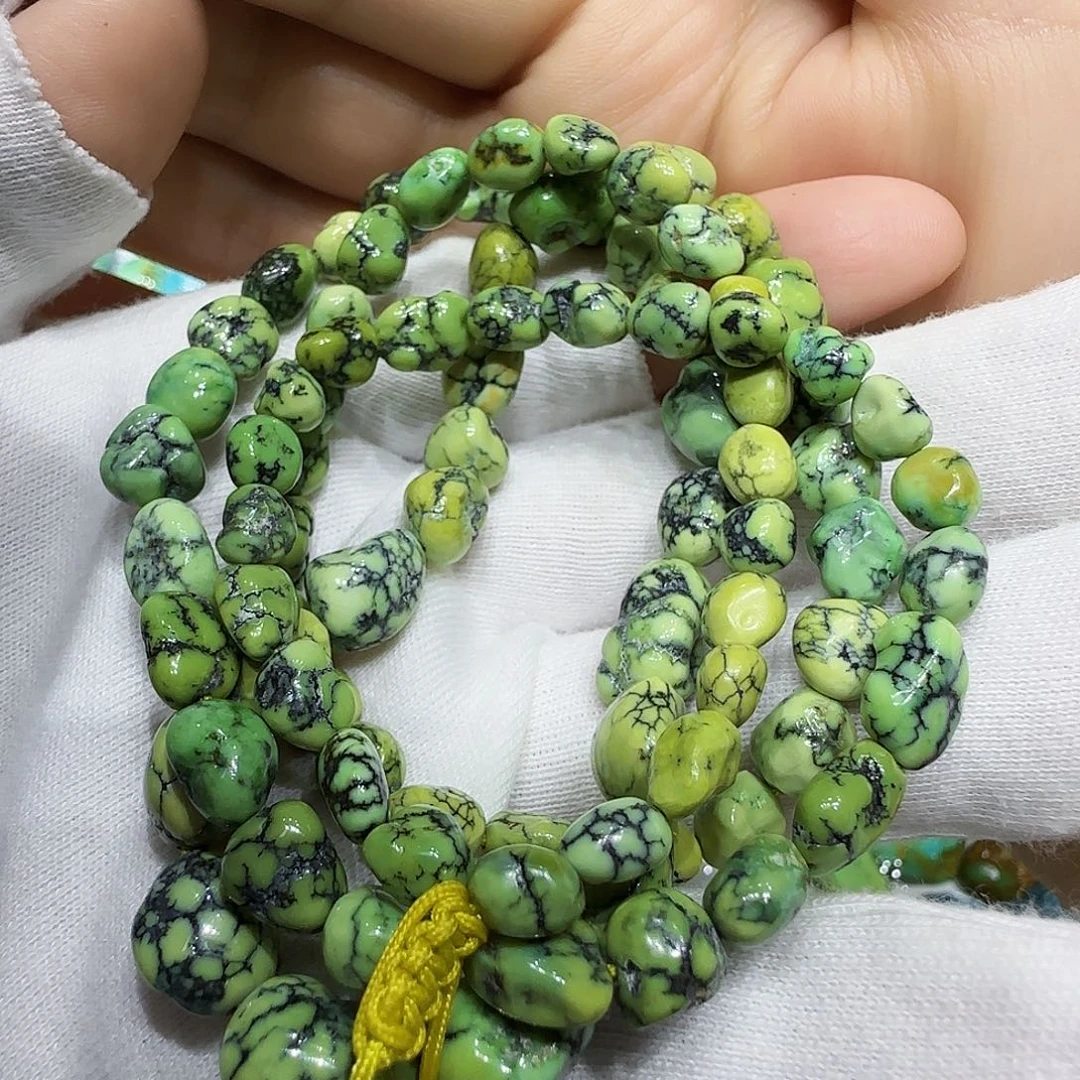 未镶嵌绿松石原矿绿松石