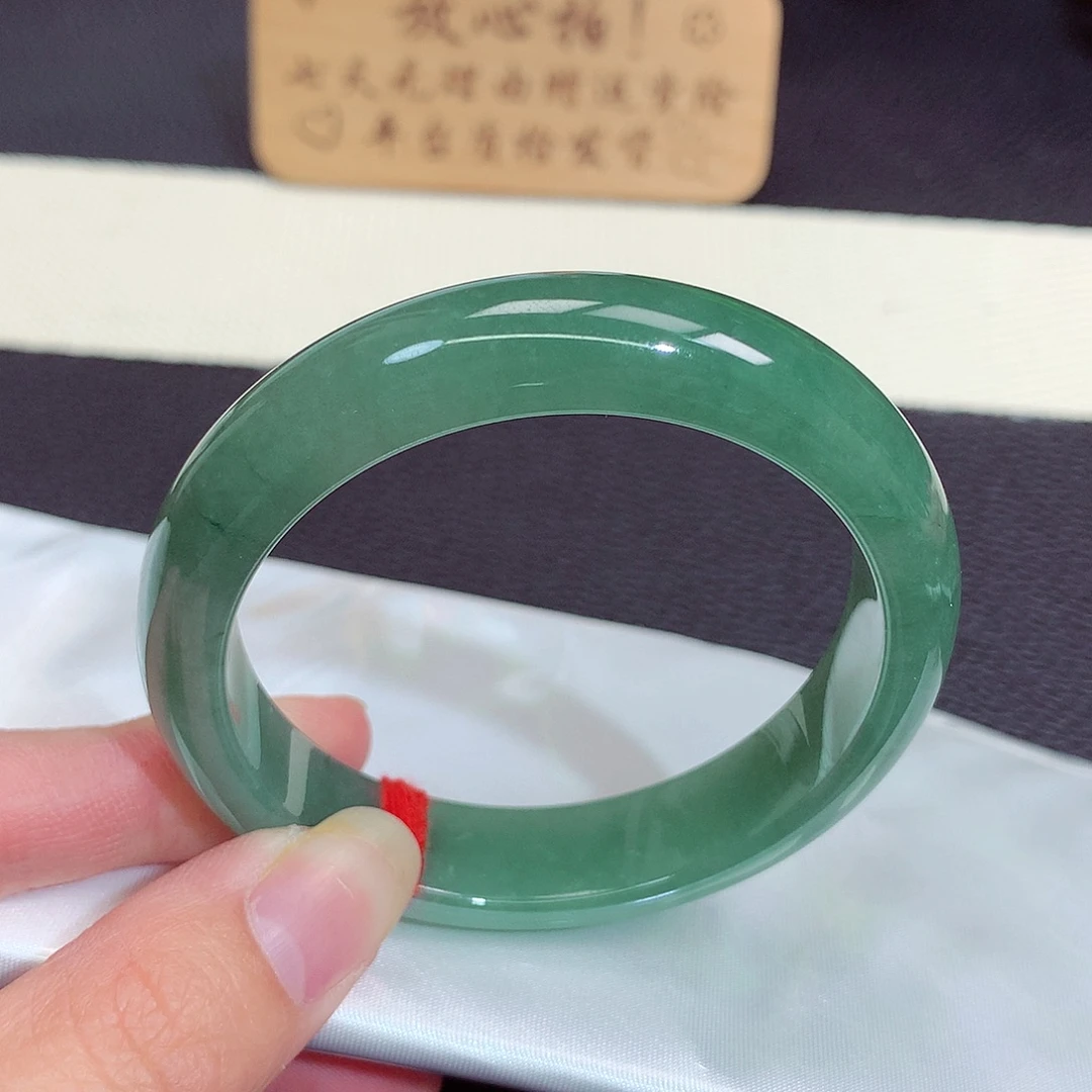 翡翠未镶嵌手镯4032