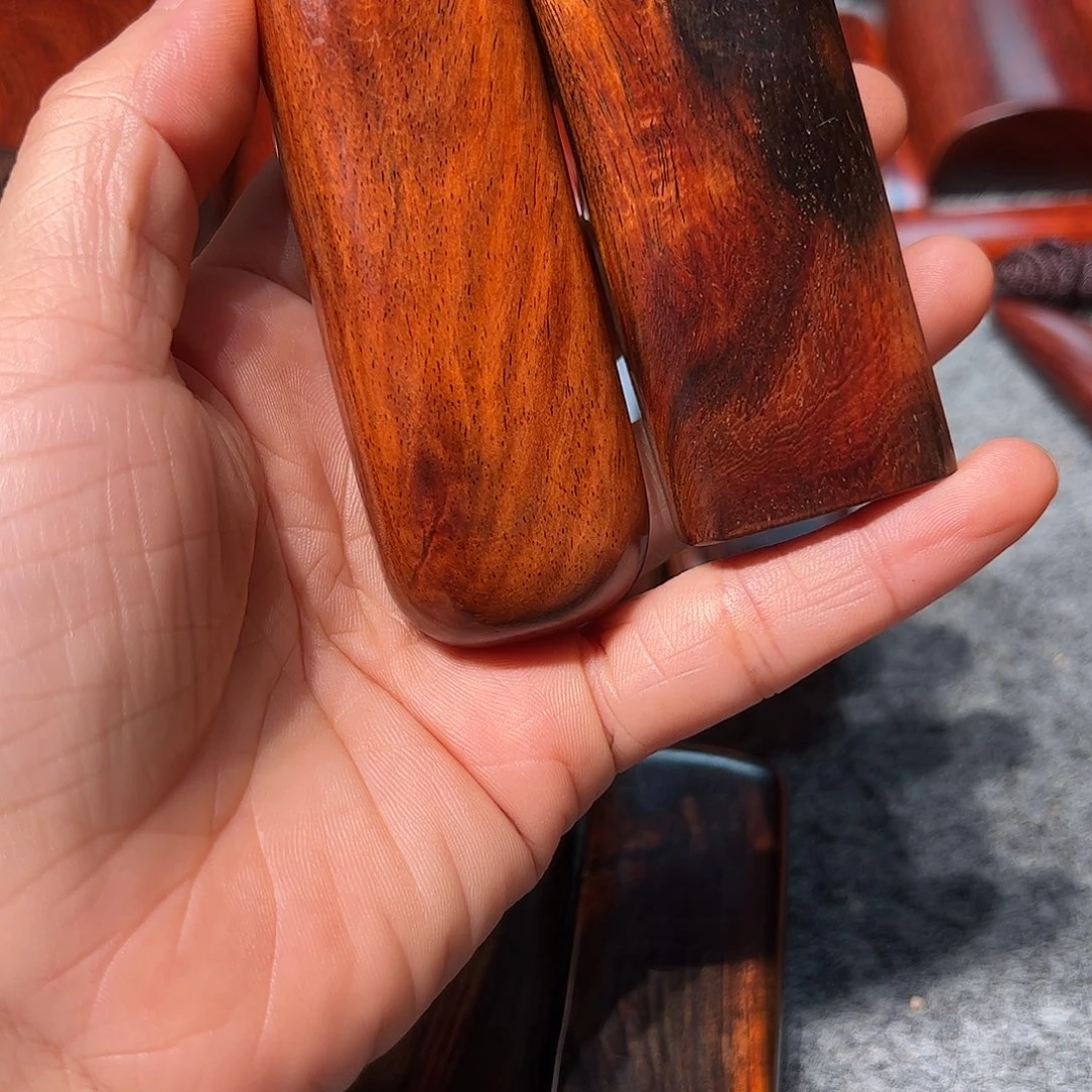 今***合交趾黄檀（大红酸枝）