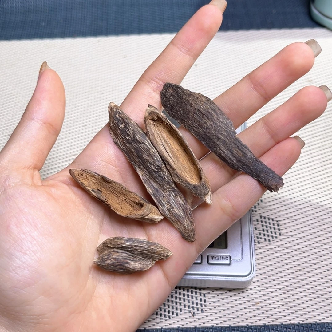 刻***垦香榧木海南大山奇楠泡1.1克