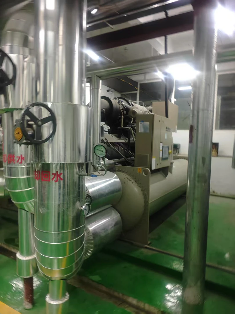 专业承接中央空调维修保养业务，螺杆机 水冷机组 大型制冷设备