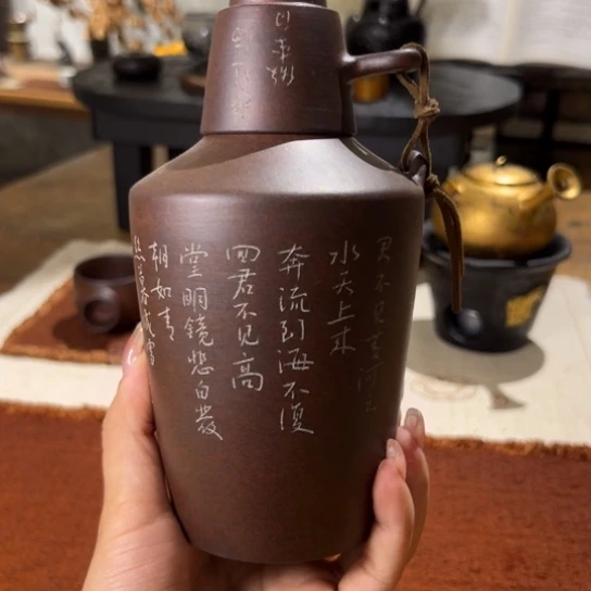 景德镇鱼和熊手工陶艺