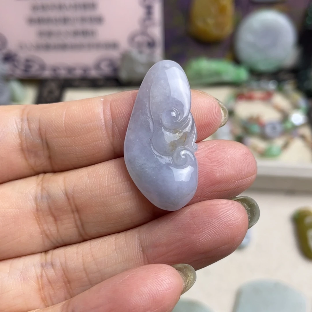 翡翠未镶嵌颈饰特色如意挂件