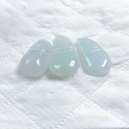 翡翠颈饰未镶嵌夏*藻吊坠