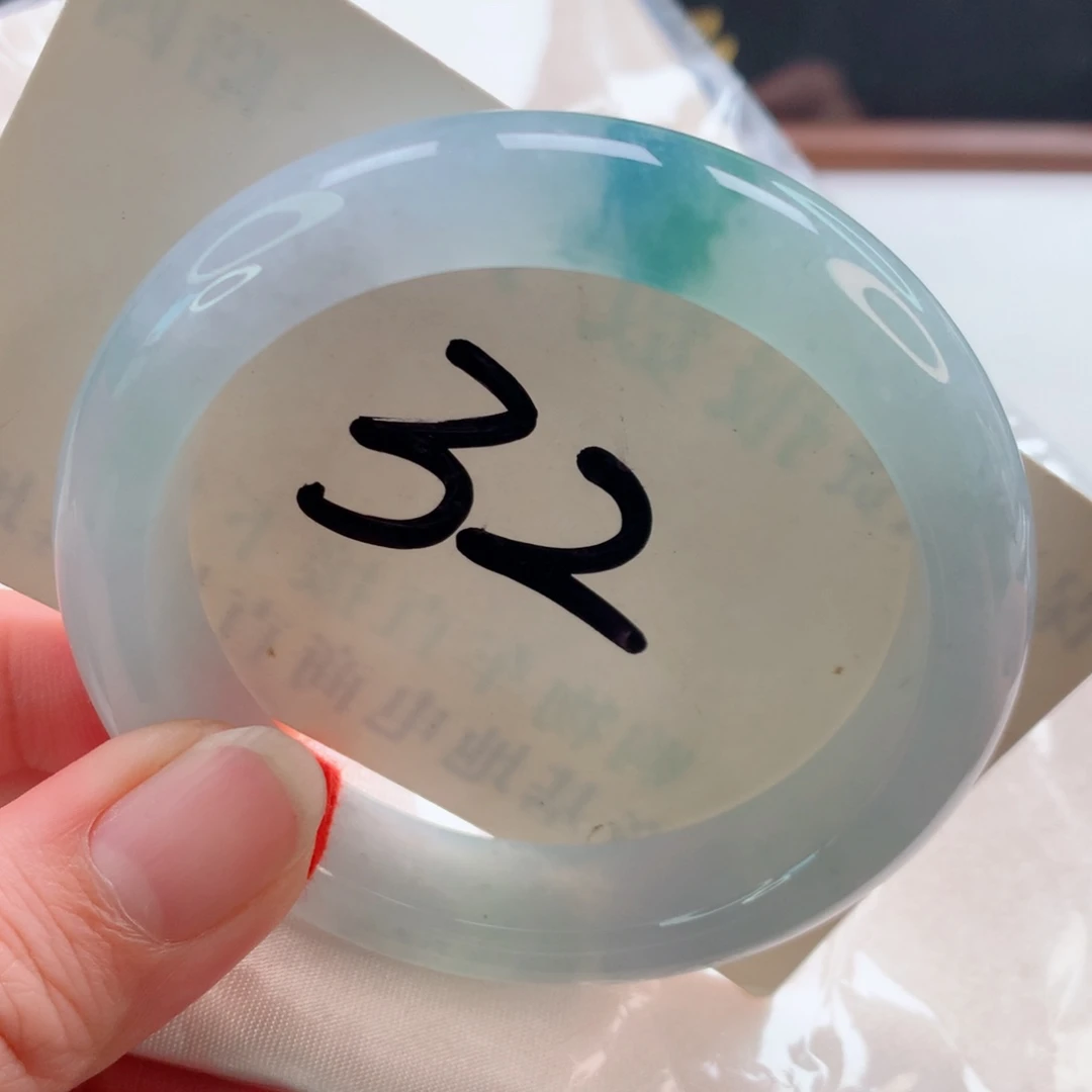 未镶嵌手镯翡翠正