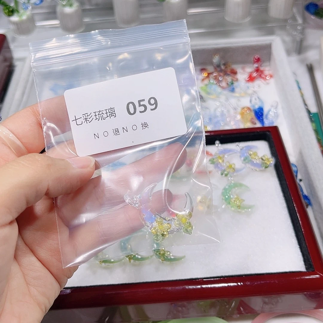 玻璃颈饰59白色月亮