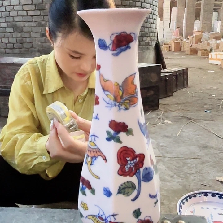 摆件景德镇高温陶瓷六方瓶