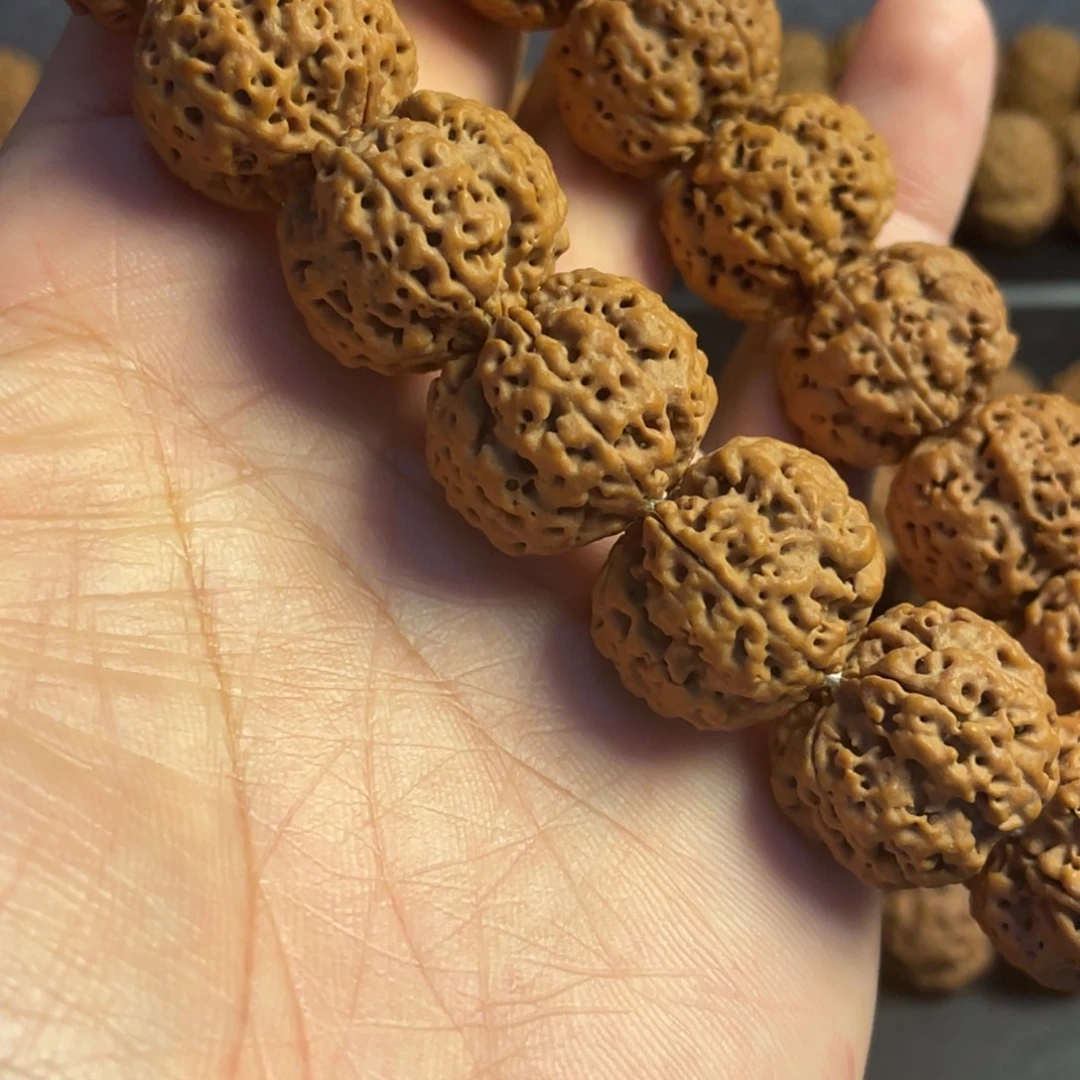 龙***哥手串金刚菩提定制蜂王