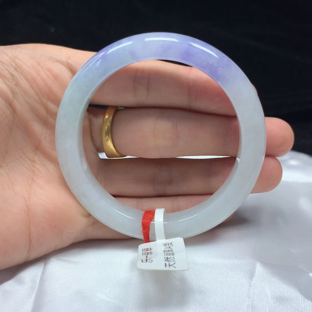 翡翠未镶嵌手镯（圆镯）54.1