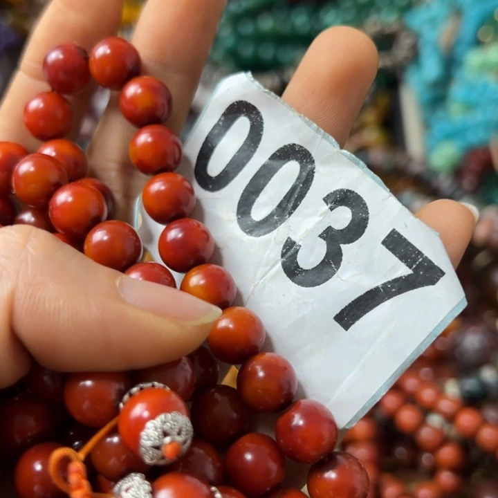 玛瑙/玉髓颈饰未镶嵌止**心