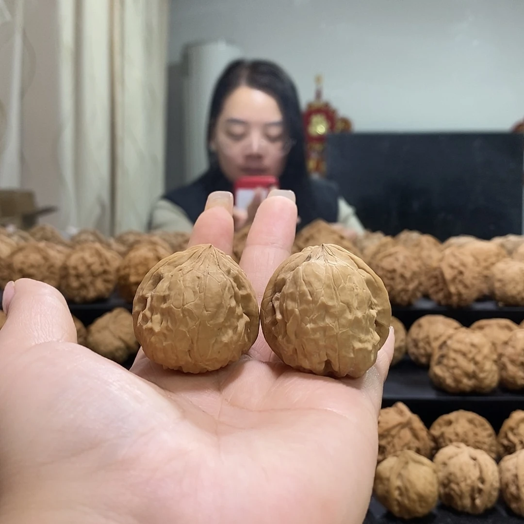 把件文玩核桃34金蟾樽有白尖