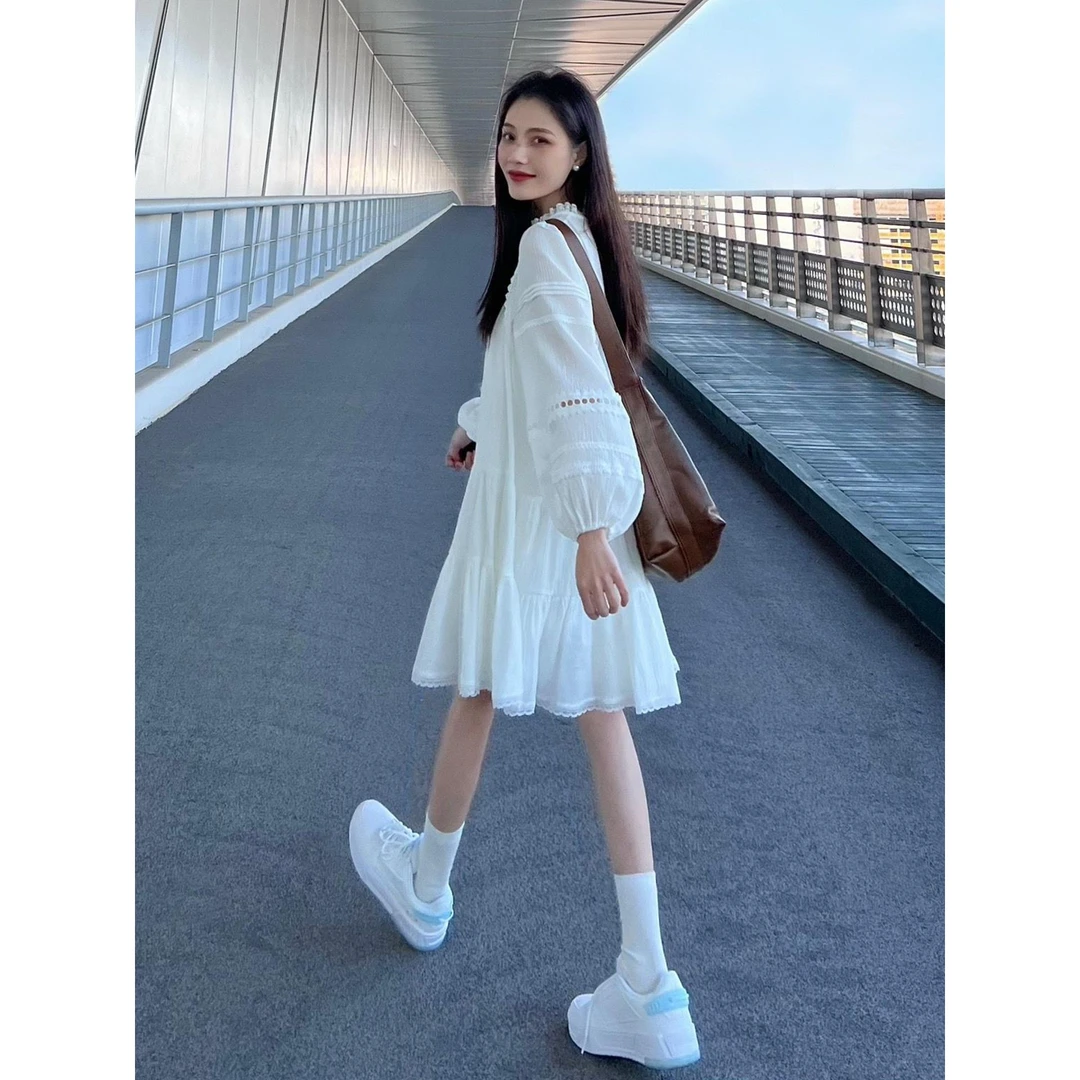 VOCKOO官方2025秋季女性长袖白色连衣裙新款流行热款时尚高端韩式