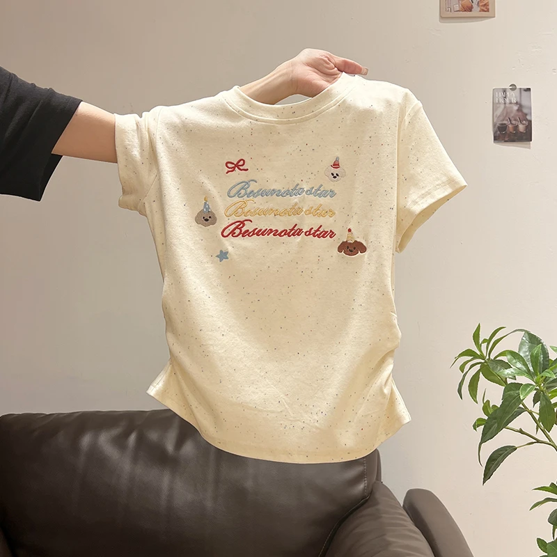 杏色辣妹收腰短袖正肩圆领t恤女夏季设计感字母动物刺绣上衣