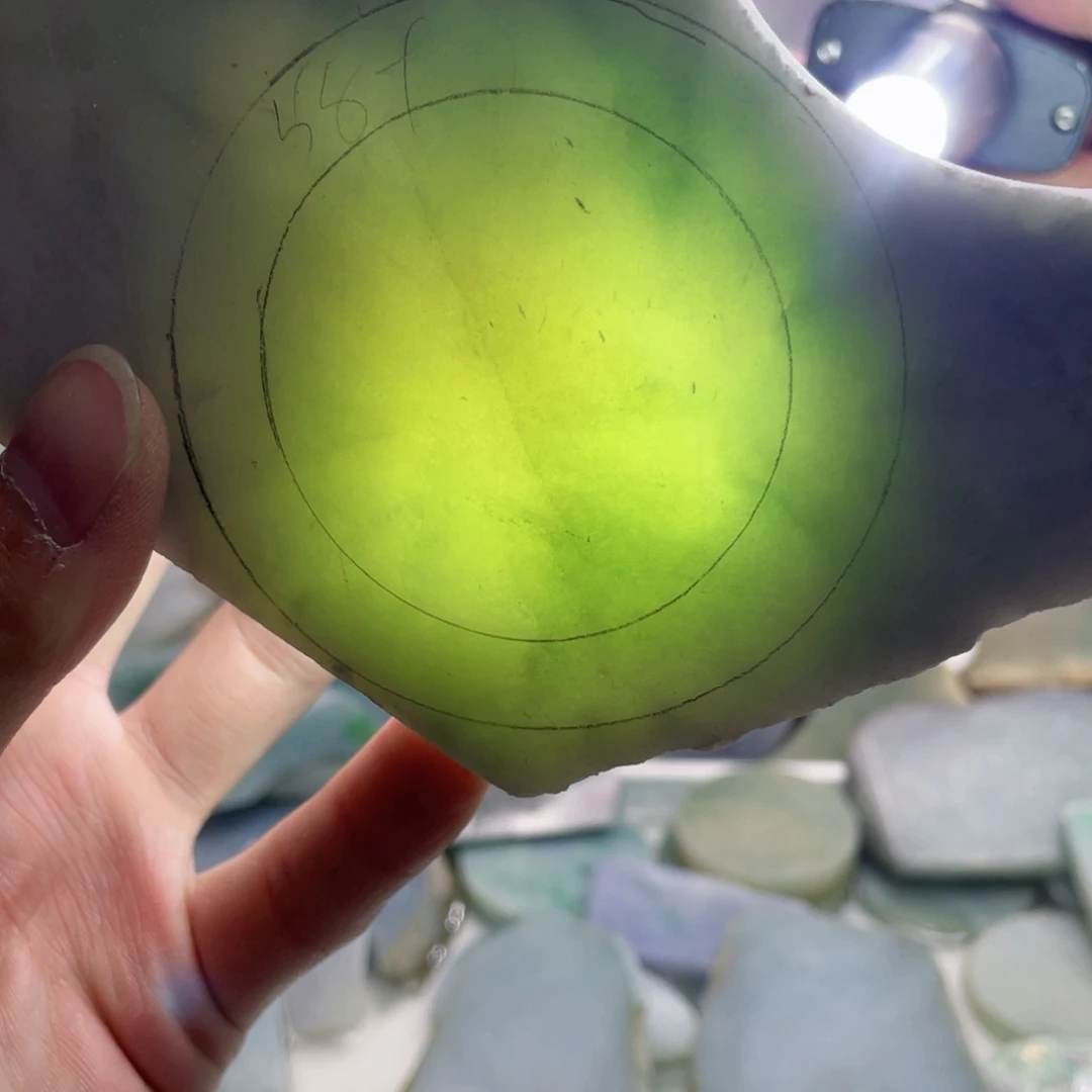 翡翠未镶嵌挂件K缅甸天然翡翠片料