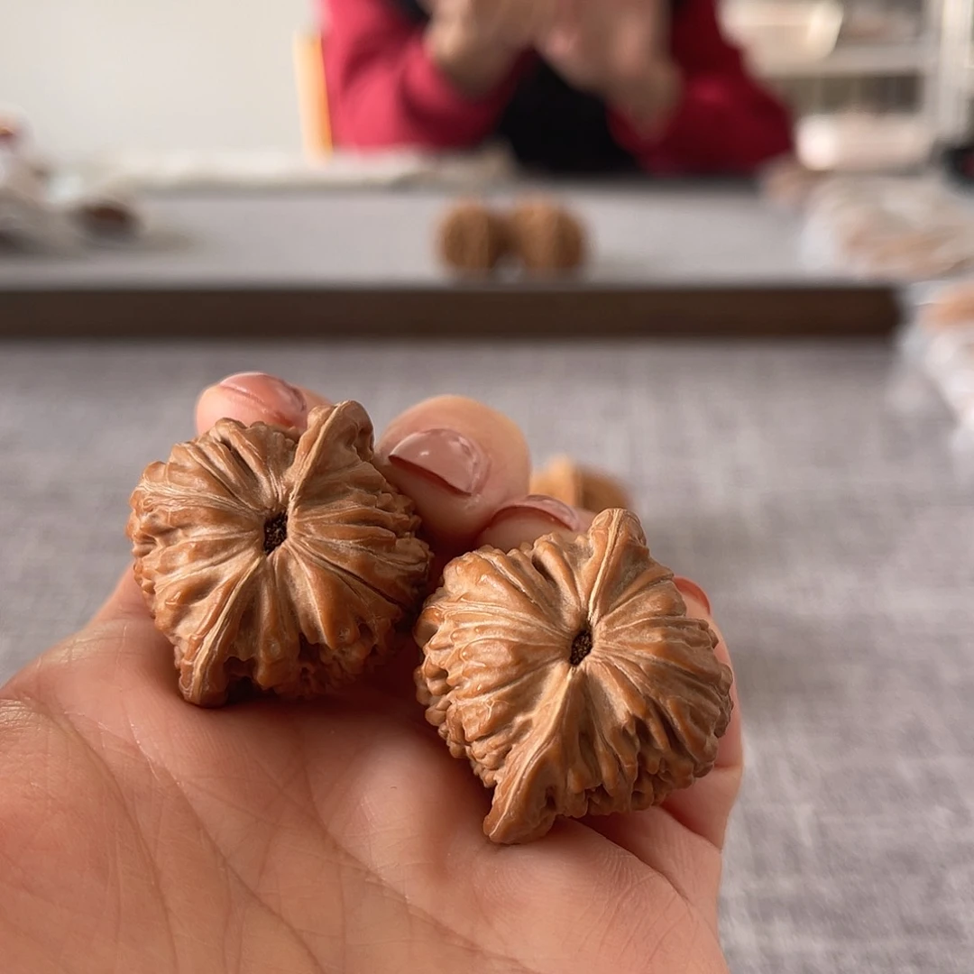 吊坠文玩核桃不*.34精品小四座楼