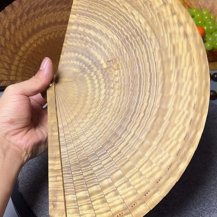 扇子尺寸21.5厘米…