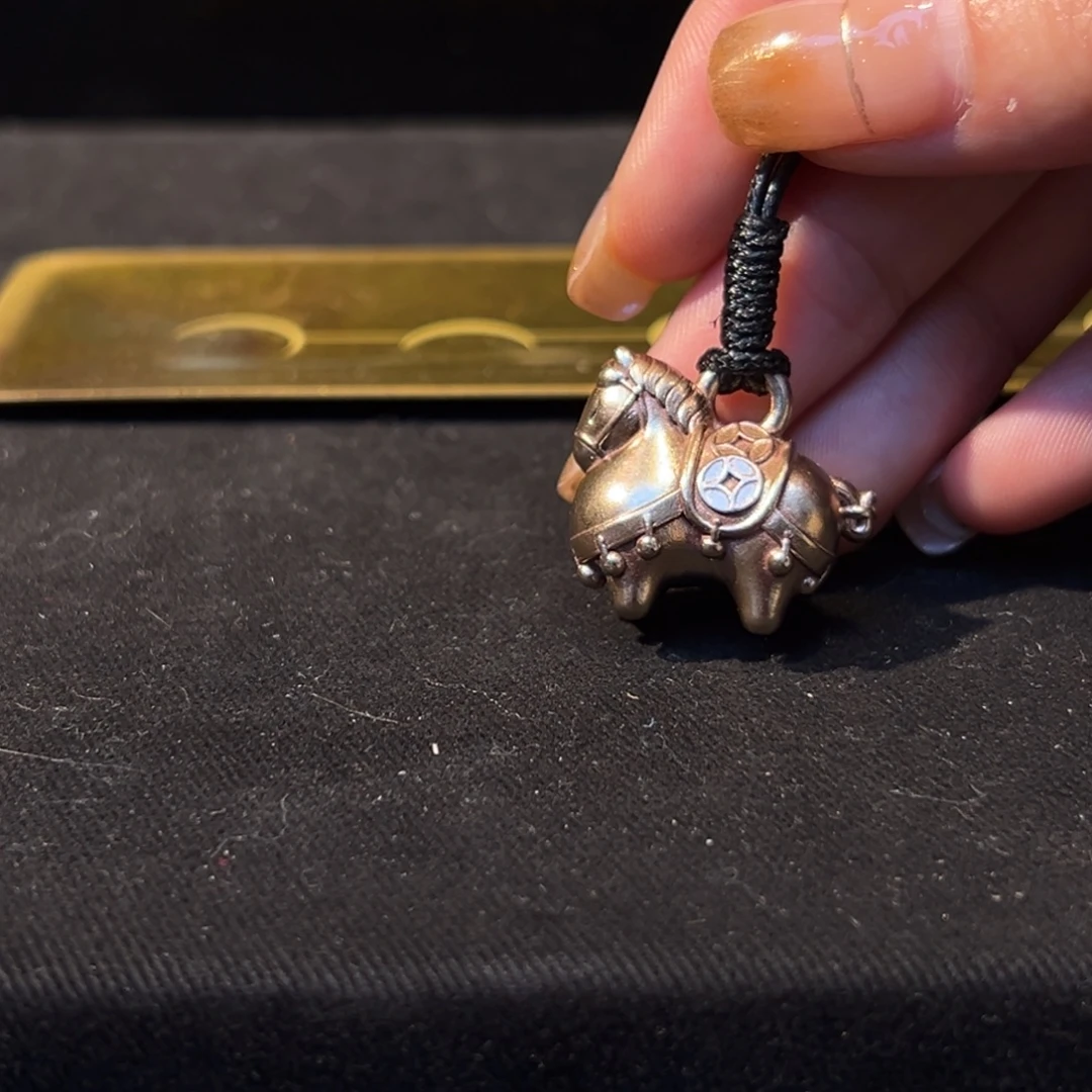 瓷片陶瓷。     陶瓷。