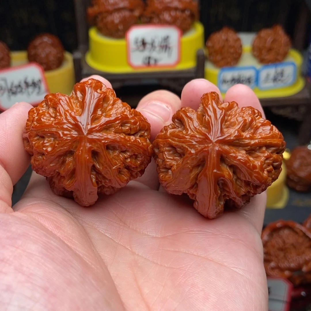 文玩核桃吊坠42粗筋