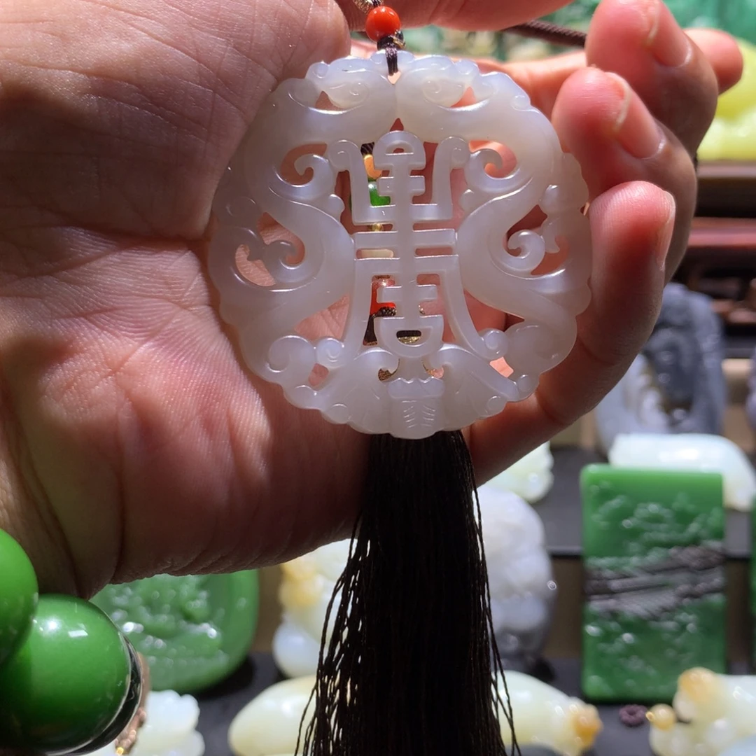 和田玉未镶嵌挂件