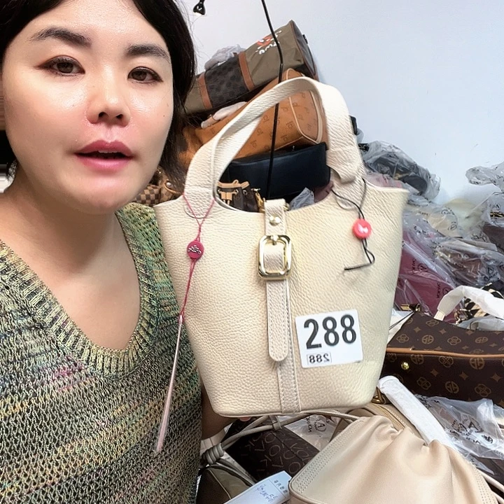 PVC包包包包包包吧