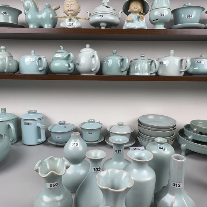 摆件陶汝瓷小花瓶圈足烧仿古釉微瑕一个自行备注编号