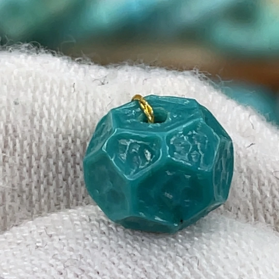 绿松石未镶嵌挂件