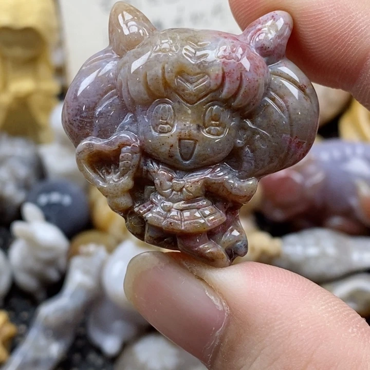颈饰未镶嵌硅化珊瑚（珊瑚玉）有瑕