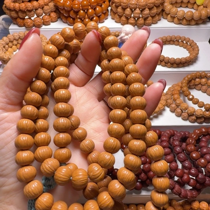 舍***。吊坠猴头核桃土豪