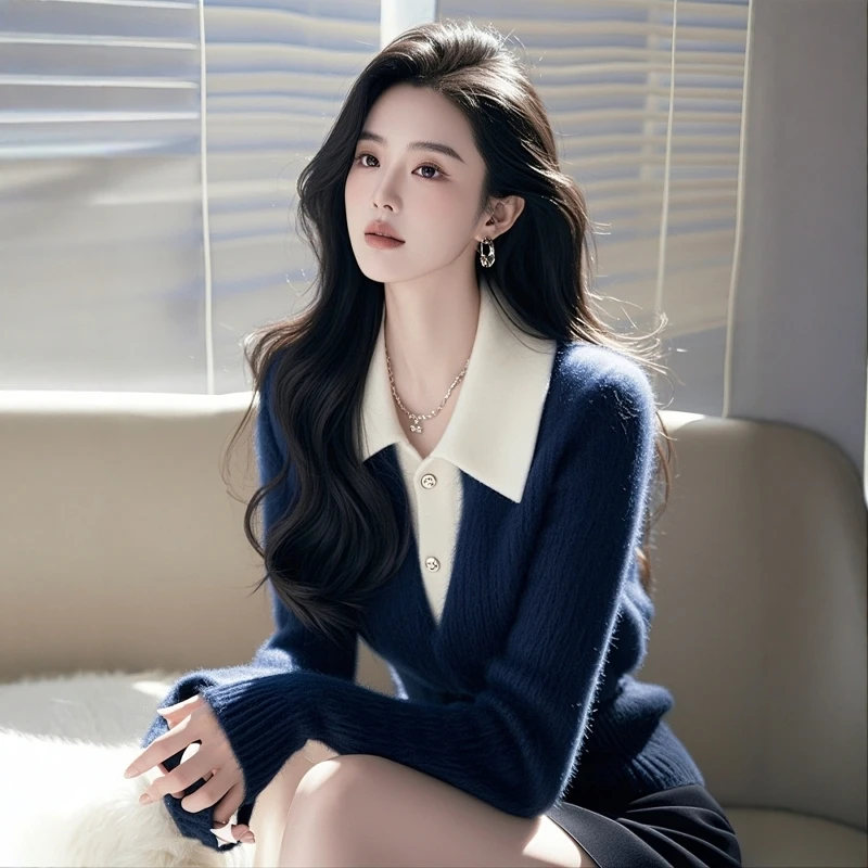 【现货】今年流行漂亮高级感超好看小香风假两件蓝色毛衣女款冬季