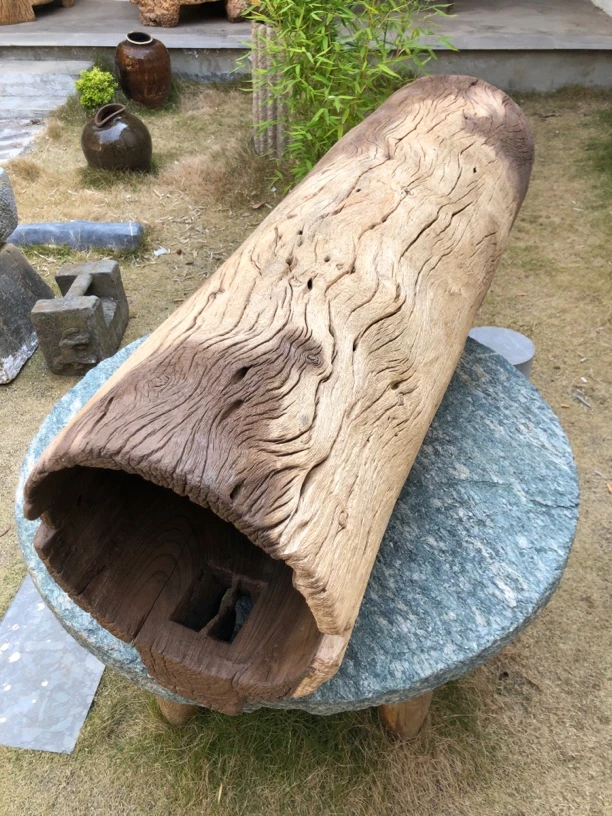 风化铁栎木靠背椅