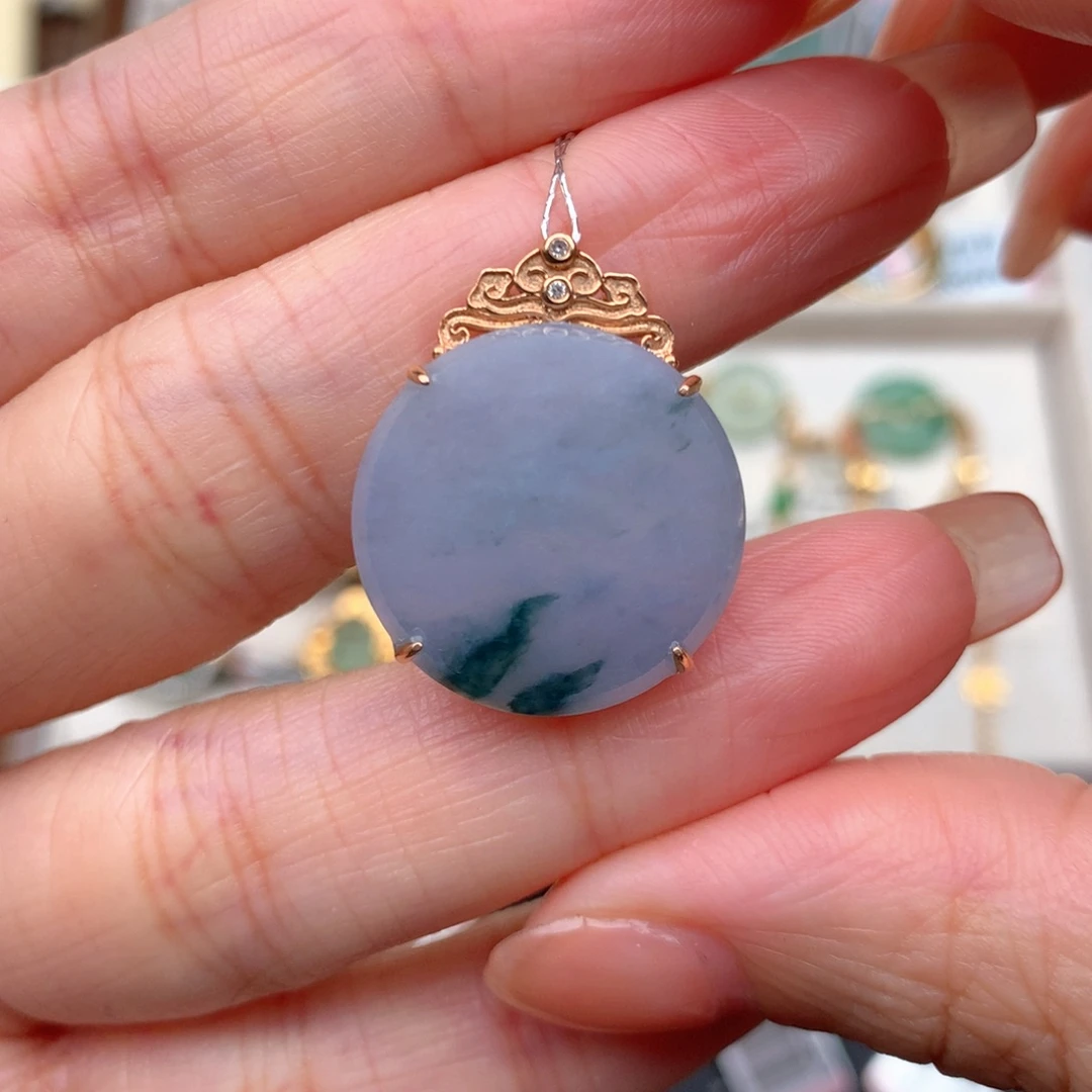 颈饰18K金镶嵌翡翠