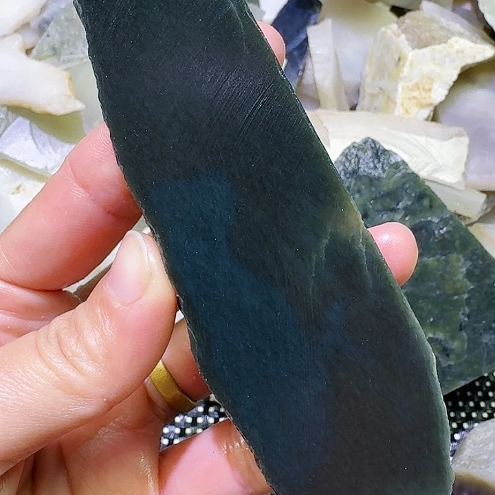 和田玉未镶嵌珠宝奇石