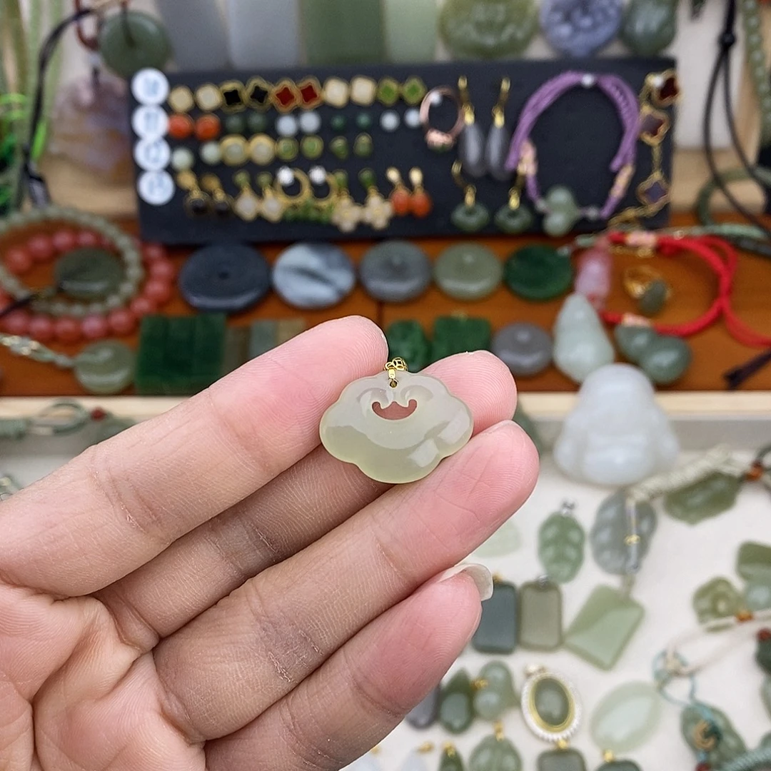 和田玉18K金镶嵌吊坠(不含链)