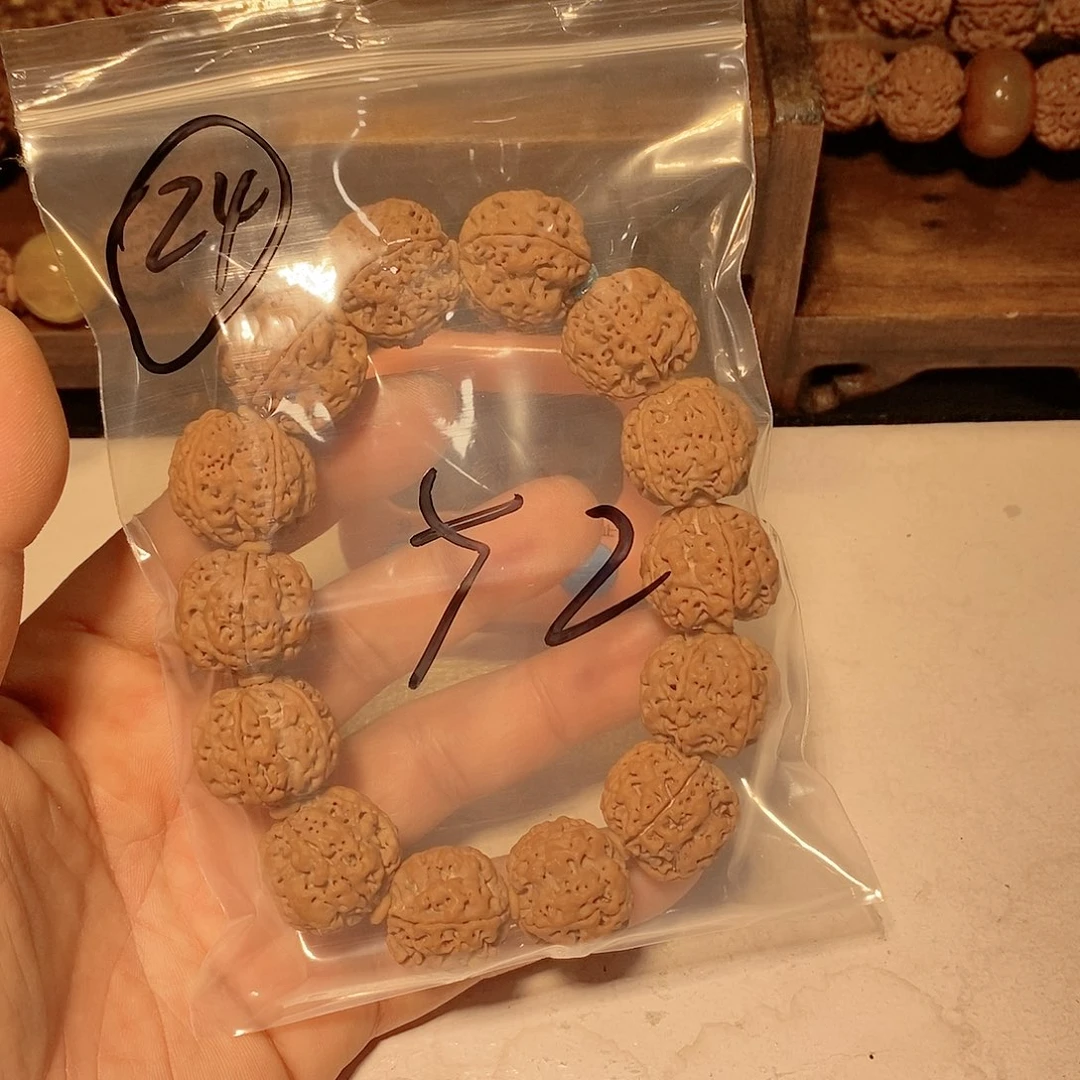 金刚菩提手串L****y24。