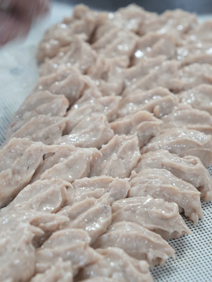 汕尾马鲛丸-用三四斤的乌烟+白腹-肉丸 55、白丸60-阅海伟马鲛鱼丸