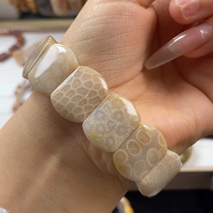 硅化玉手串未镶嵌62号链接