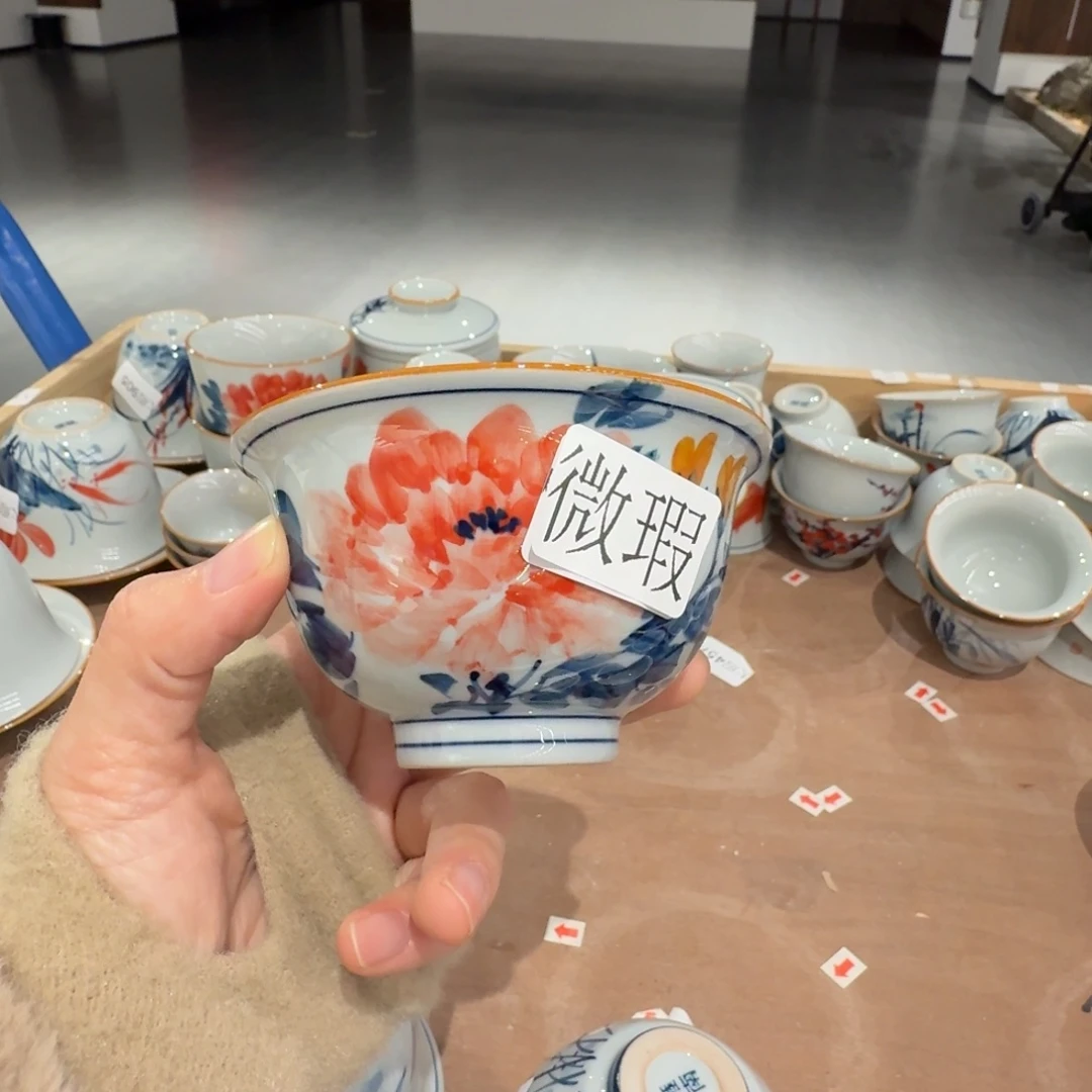 釉下手绘茶具微瑕
