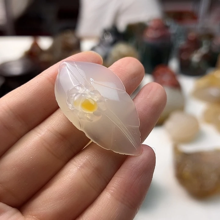 未镶嵌颈饰玛瑙/玉髓