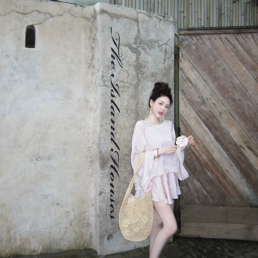 柔光滤镜 松弛调调提花缎面新中式圆领显瘦上衣高腰半身裙