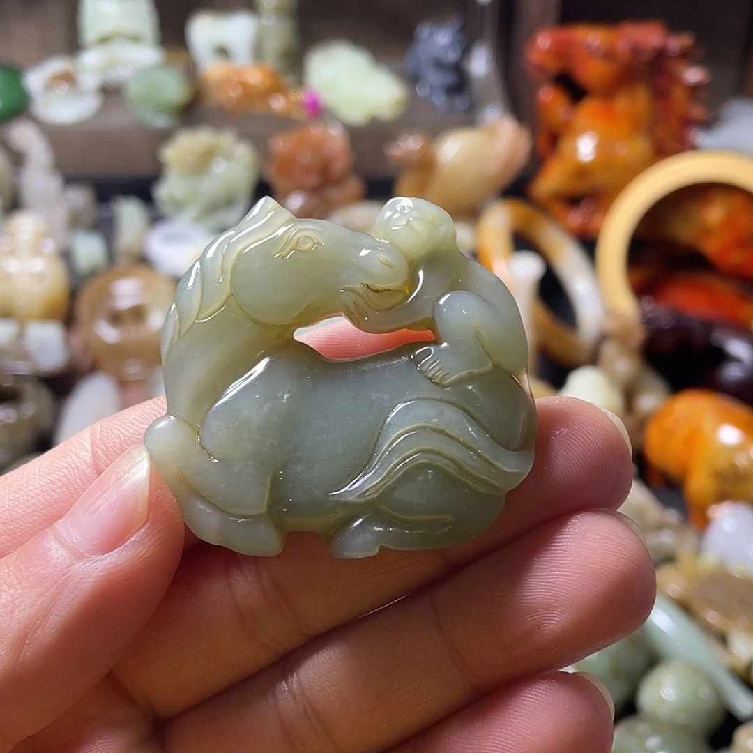 和田玉（糖玉）未镶嵌颈饰