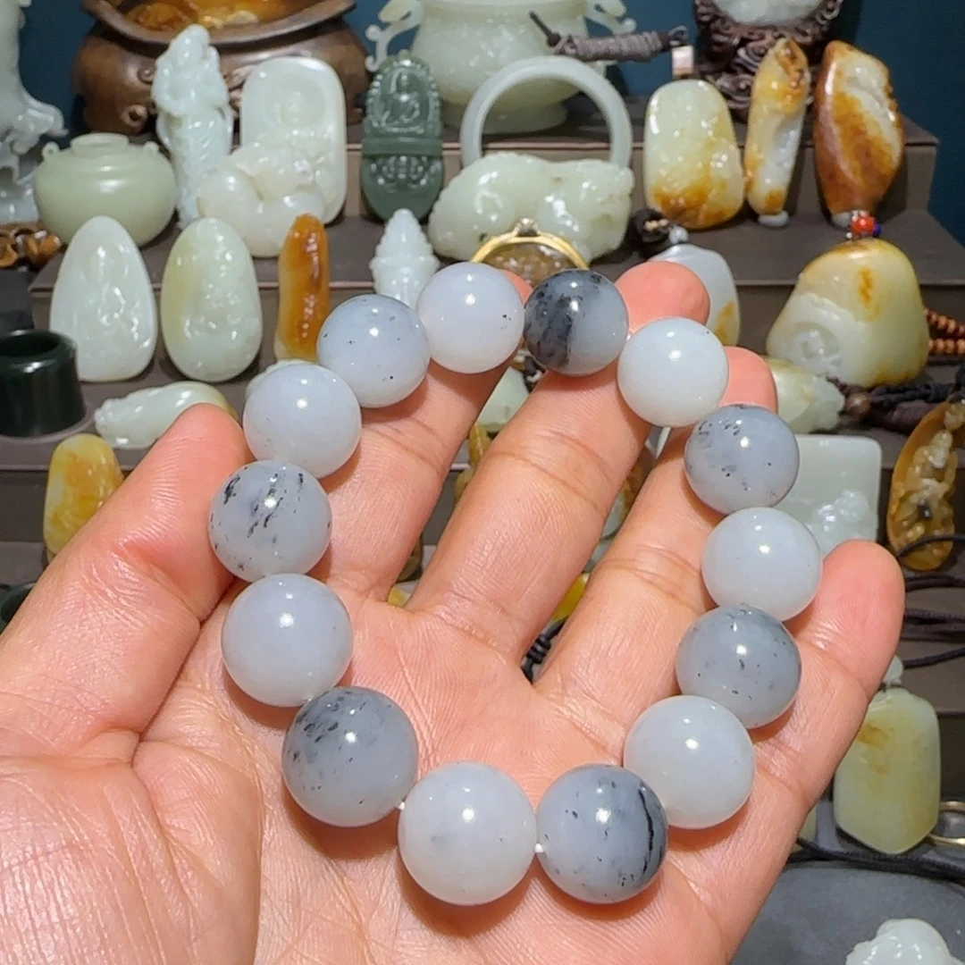 爱***店和田玉未镶嵌颈饰