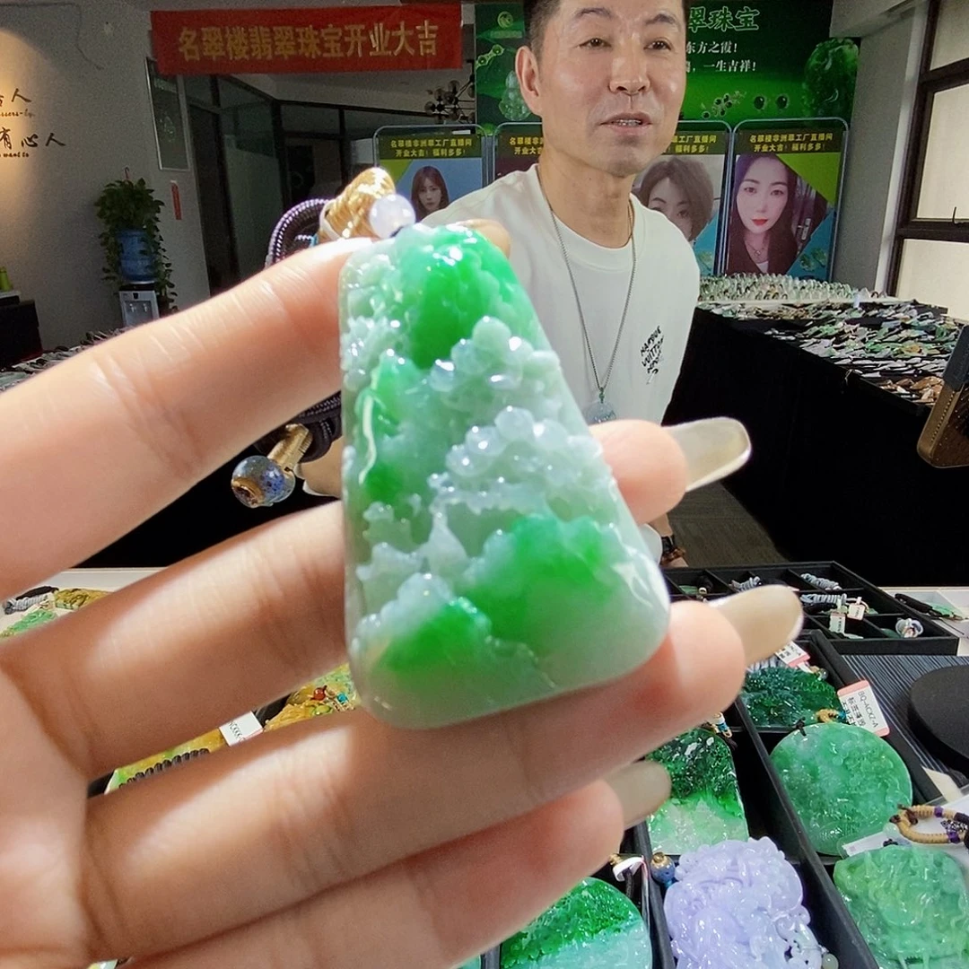 颈饰未镶嵌翡翠翡翠